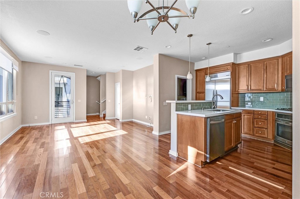 5405 W 149th Place 15