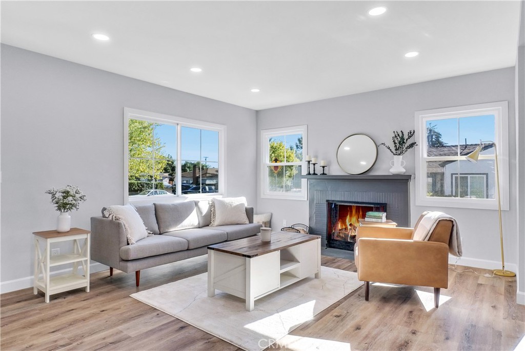 2451 Glenrose Avenue