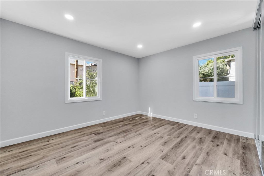 2451 Glenrose Avenue