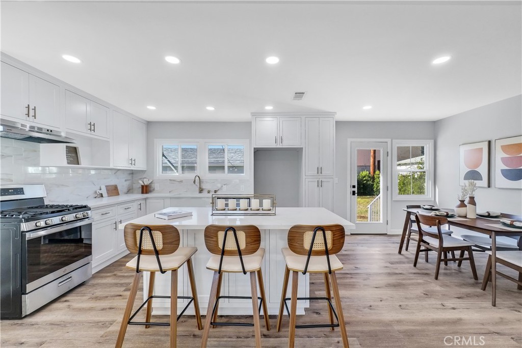 2451 Glenrose Avenue