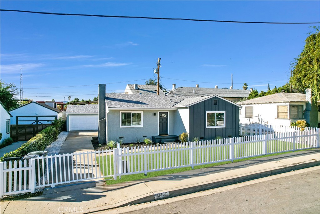 2451 Glenrose Avenue