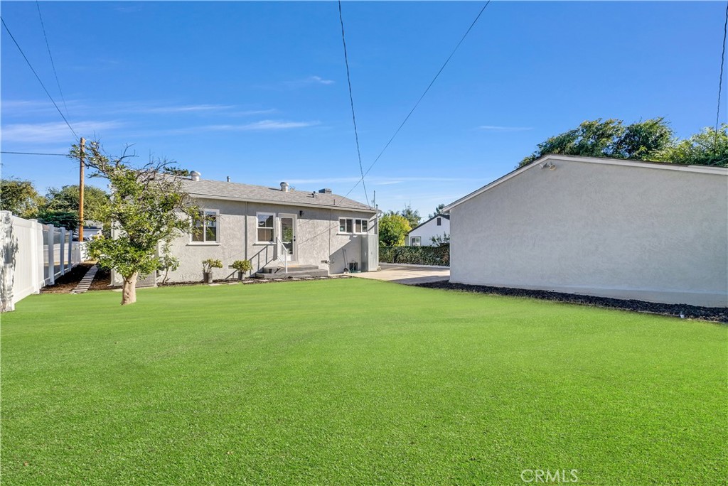 2451 Glenrose Avenue