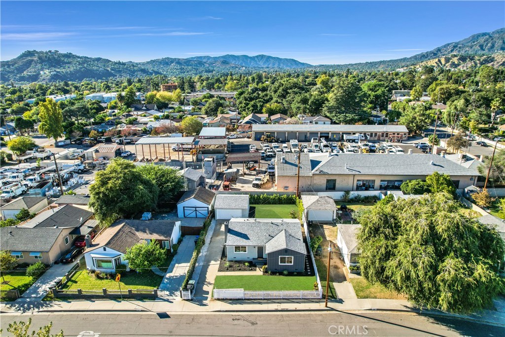 2451 Glenrose Avenue