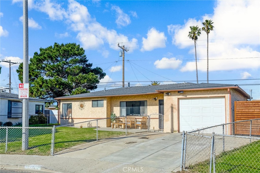 1326 N 6th Place