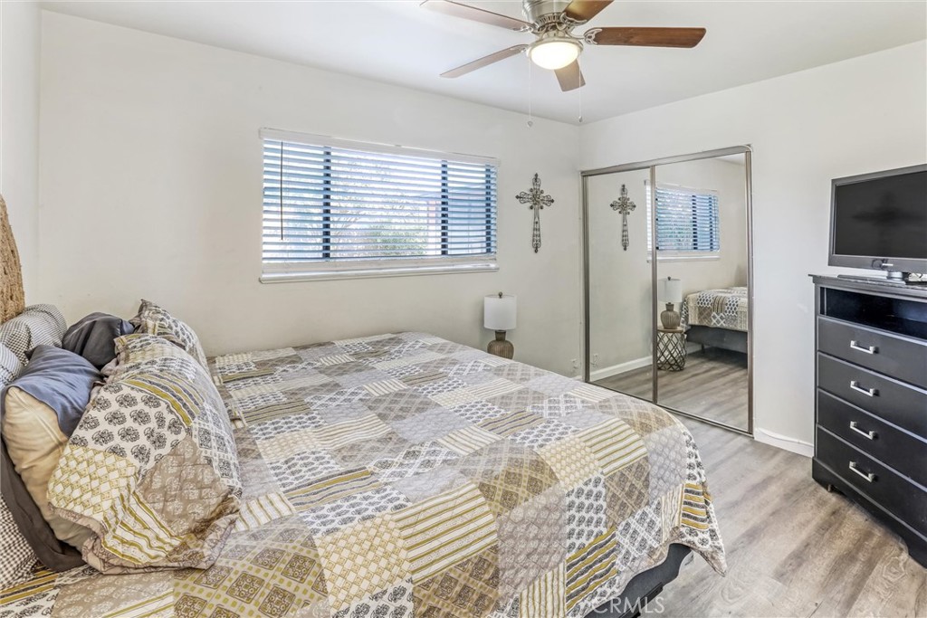 1326 N 6th Place