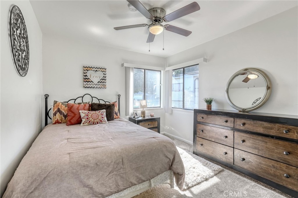 1326 N 6th Place