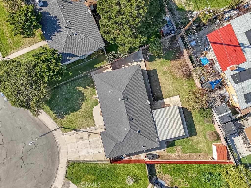 1326 N 6th Place