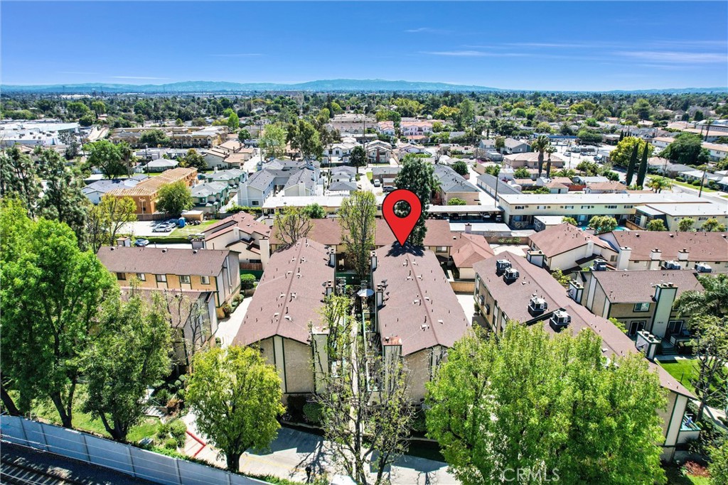 1616 S Mayflower Avenue E