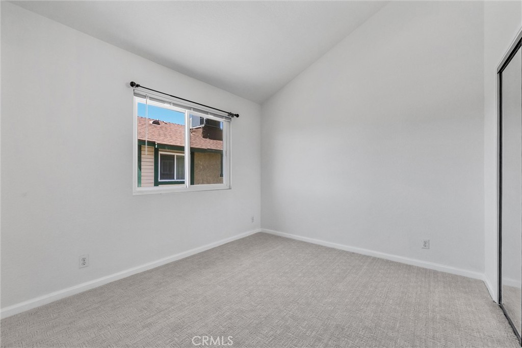 1616 S Mayflower Avenue E