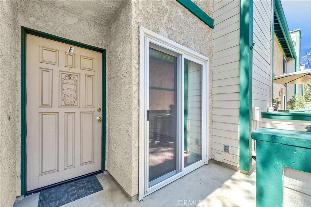 1616 S Mayflower Avenue E