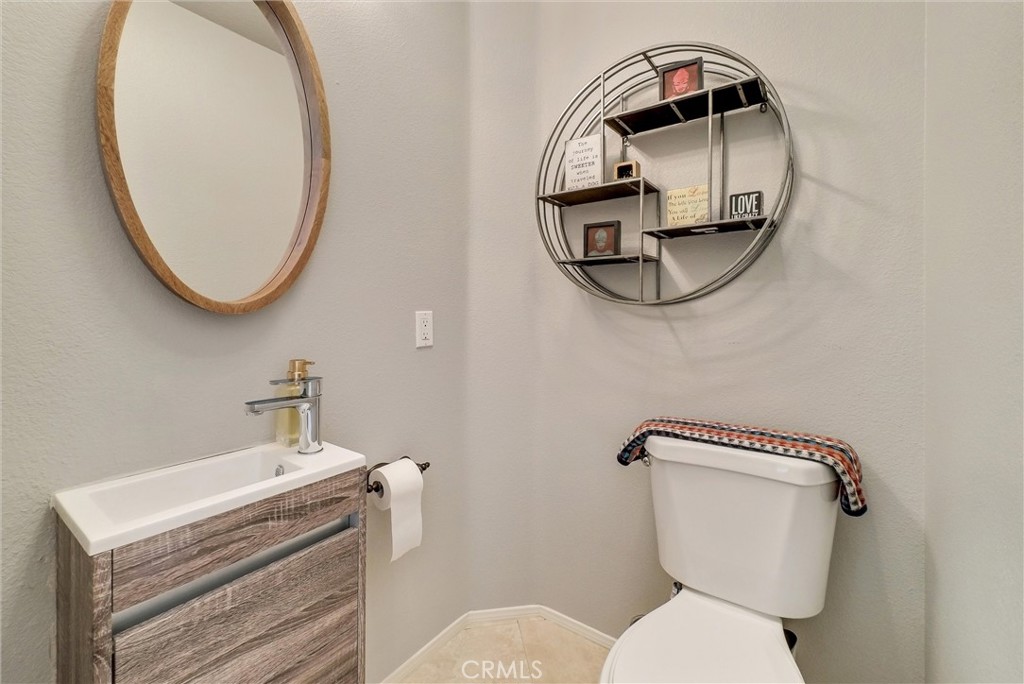 412 Middlebury Court