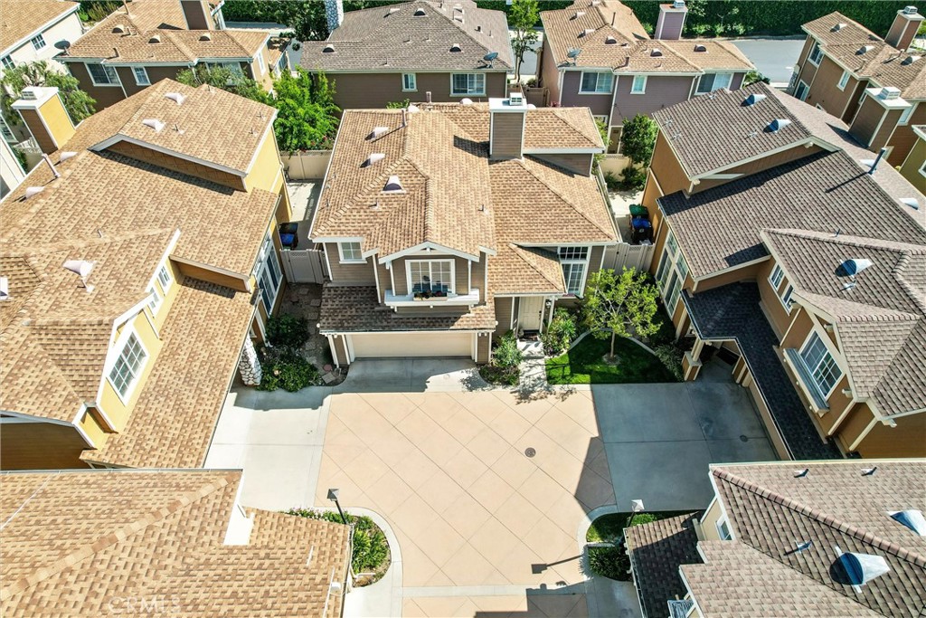 412 Middlebury Court