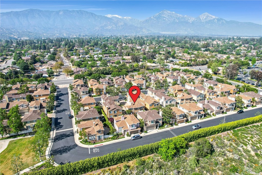 412 Middlebury Court