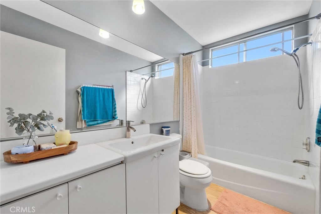 2468 Mohawk Street 105