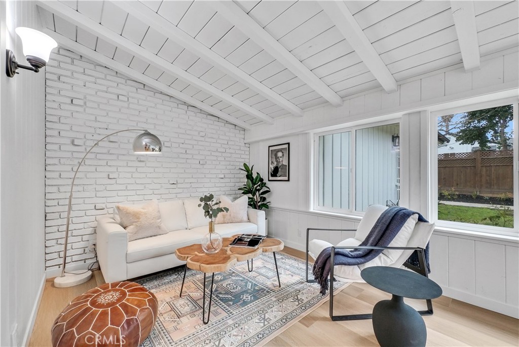 21908 Providencia Street