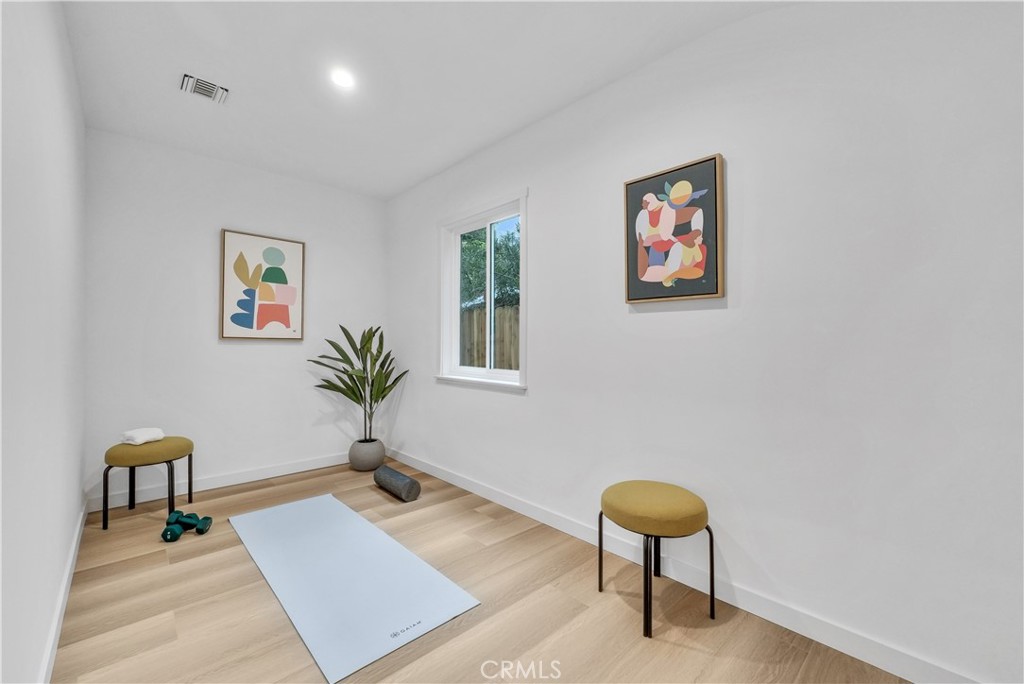 21908 Providencia Street