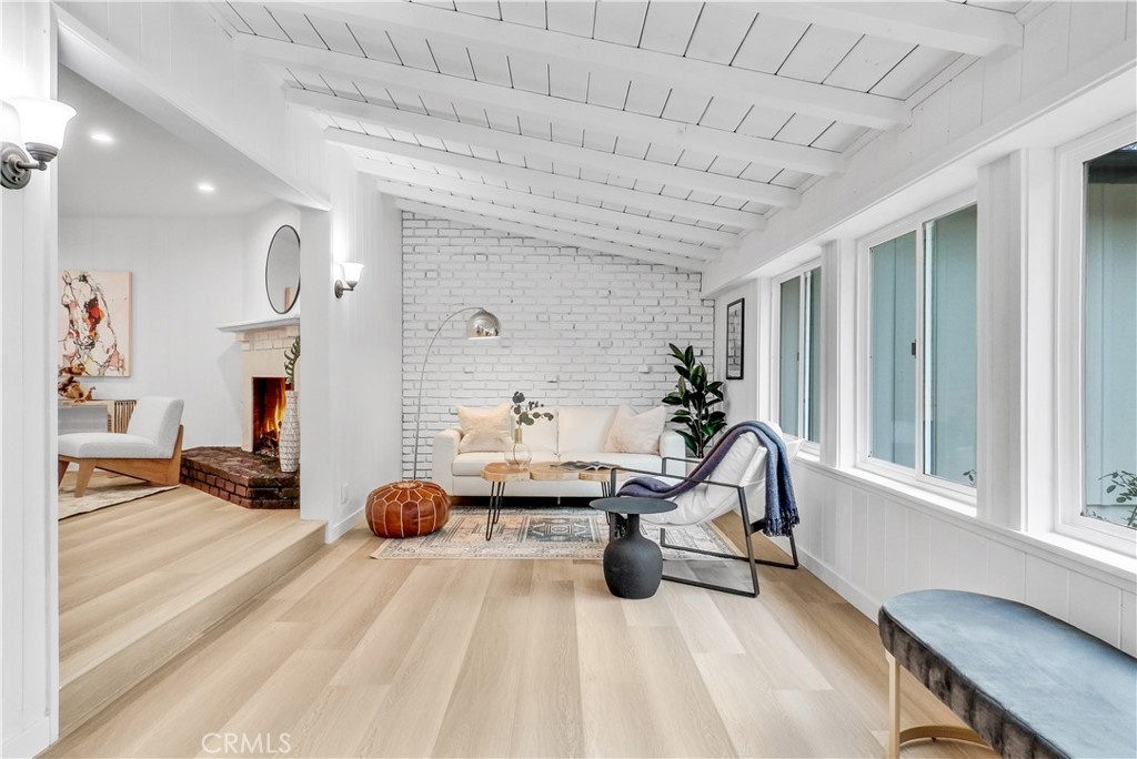 21908 Providencia Street