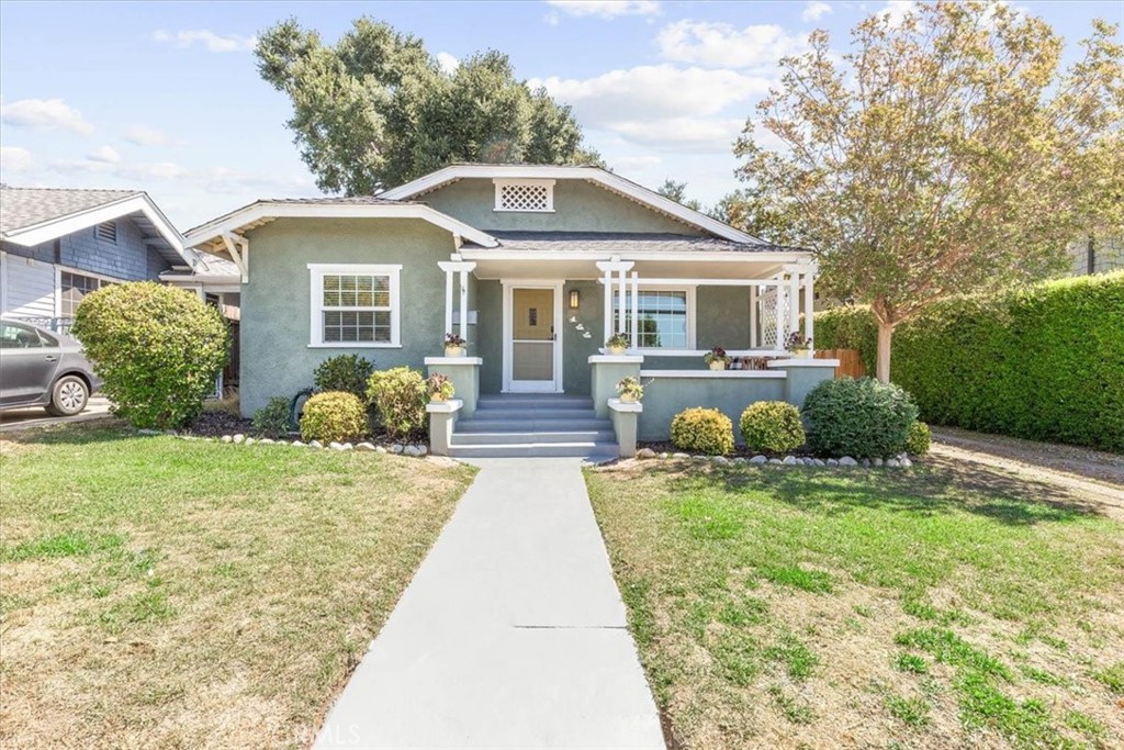 144 N Encinitas Avenue