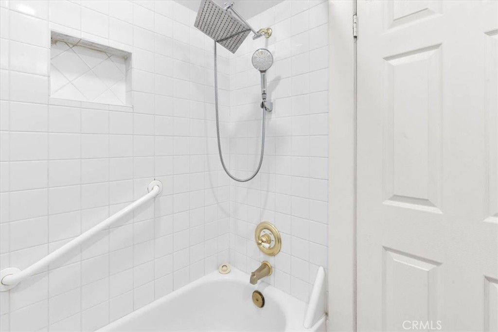 144 N Encinitas Avenue