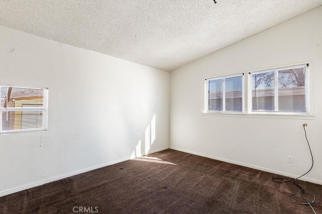 729 W Avenue H11