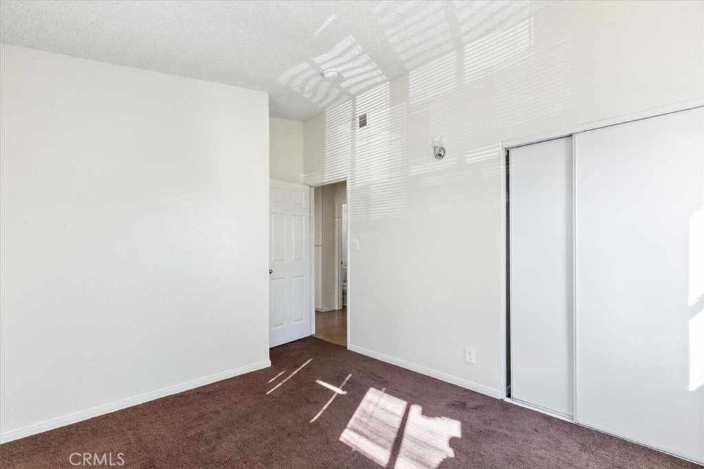 729 W Avenue H11