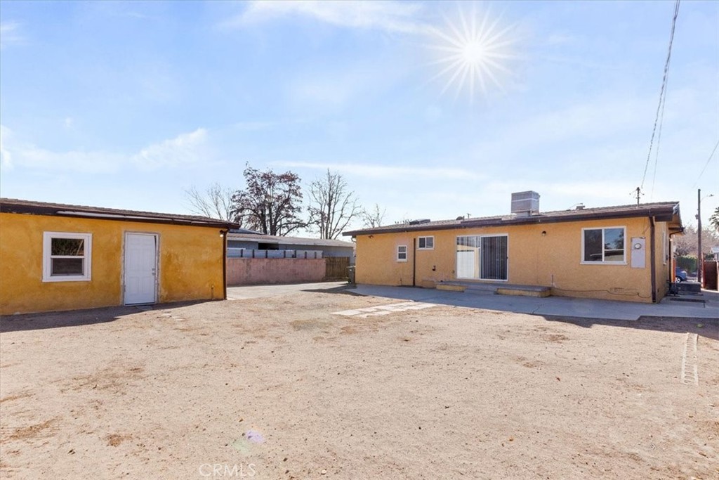 729 W Avenue H11