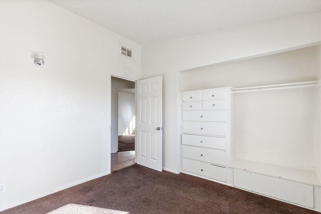 729 W Avenue H11