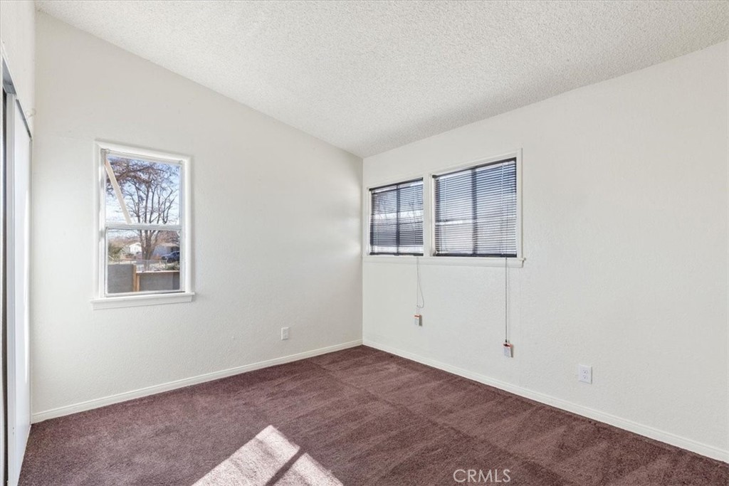 729 W Avenue H11