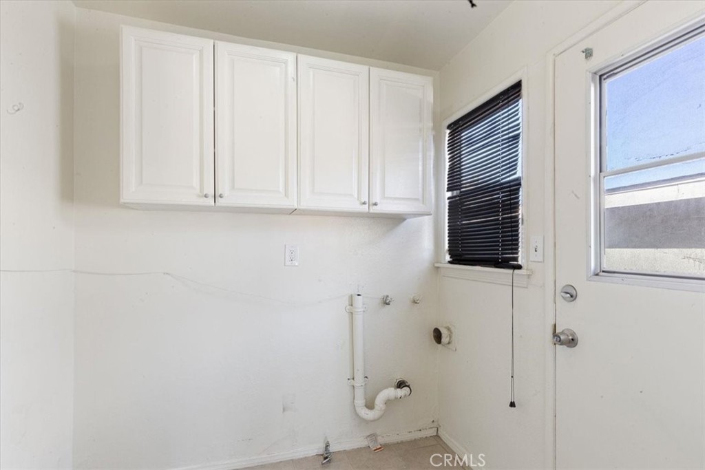 729 W Avenue H11