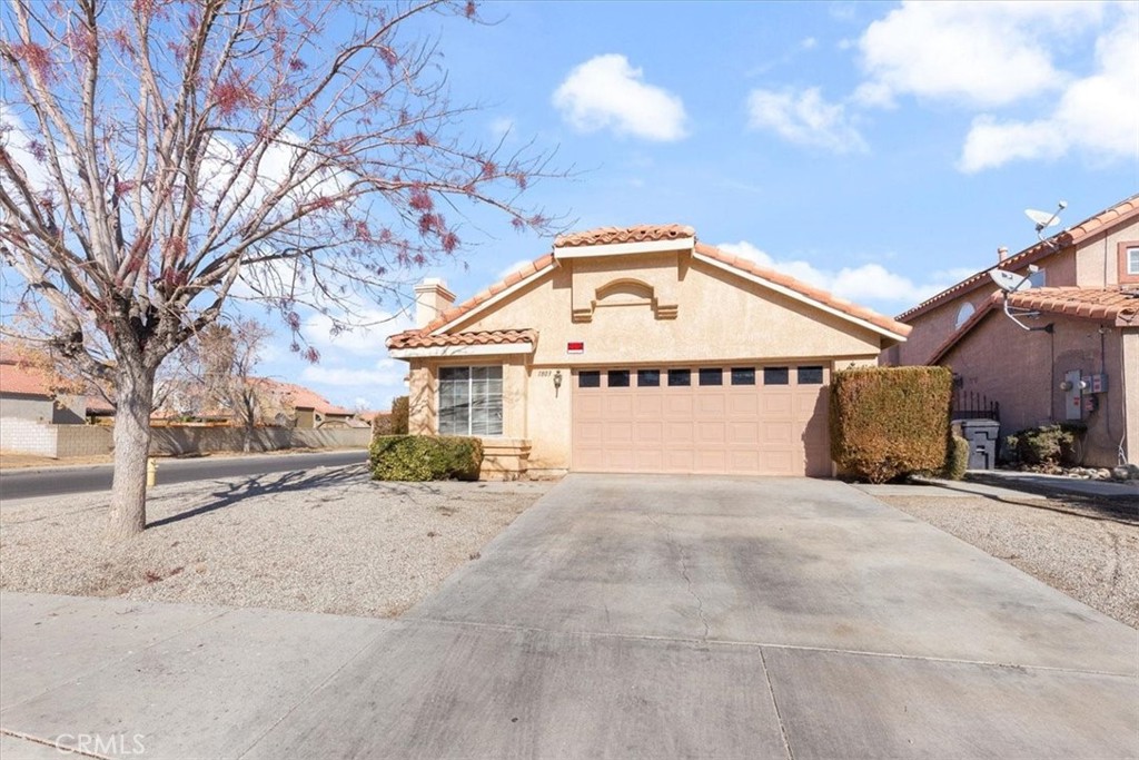 1803 E Norberry Street