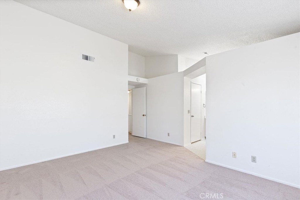 1803 E Norberry Street