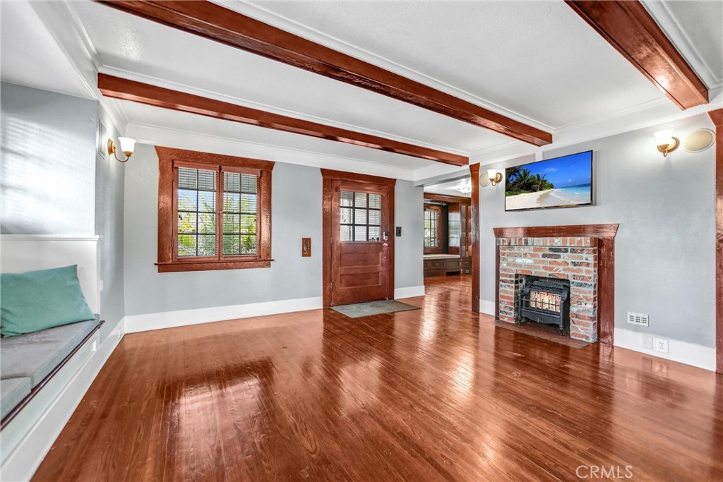 102 E Mountain Street