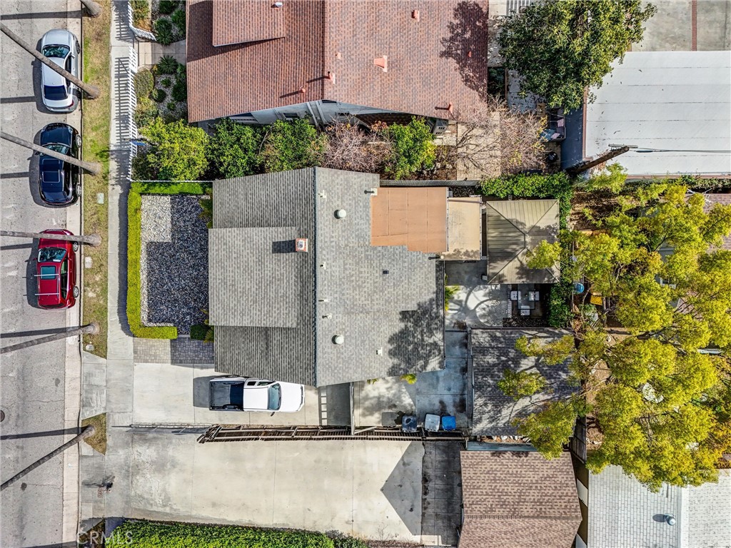 102 E Mountain Street