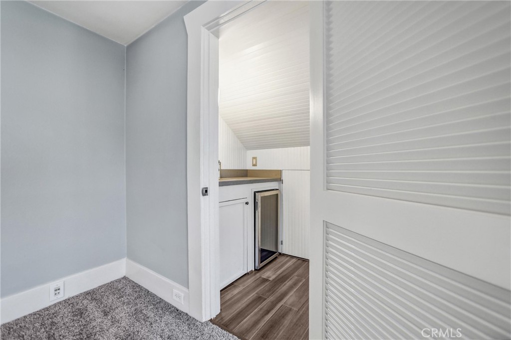 102 E Mountain Street