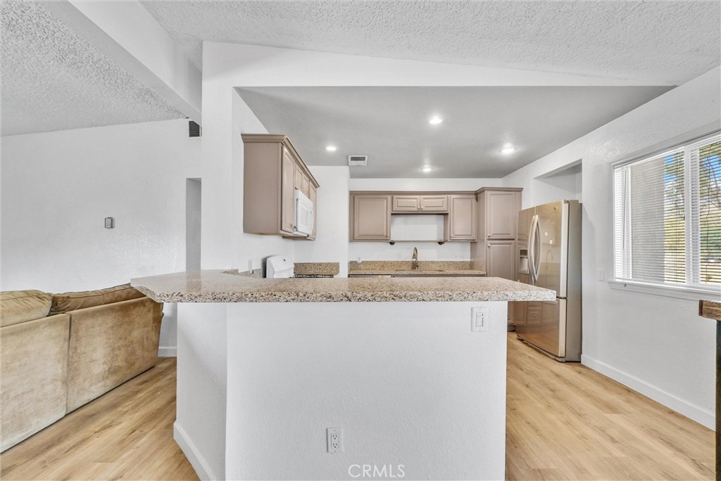 49806 Edison Lane