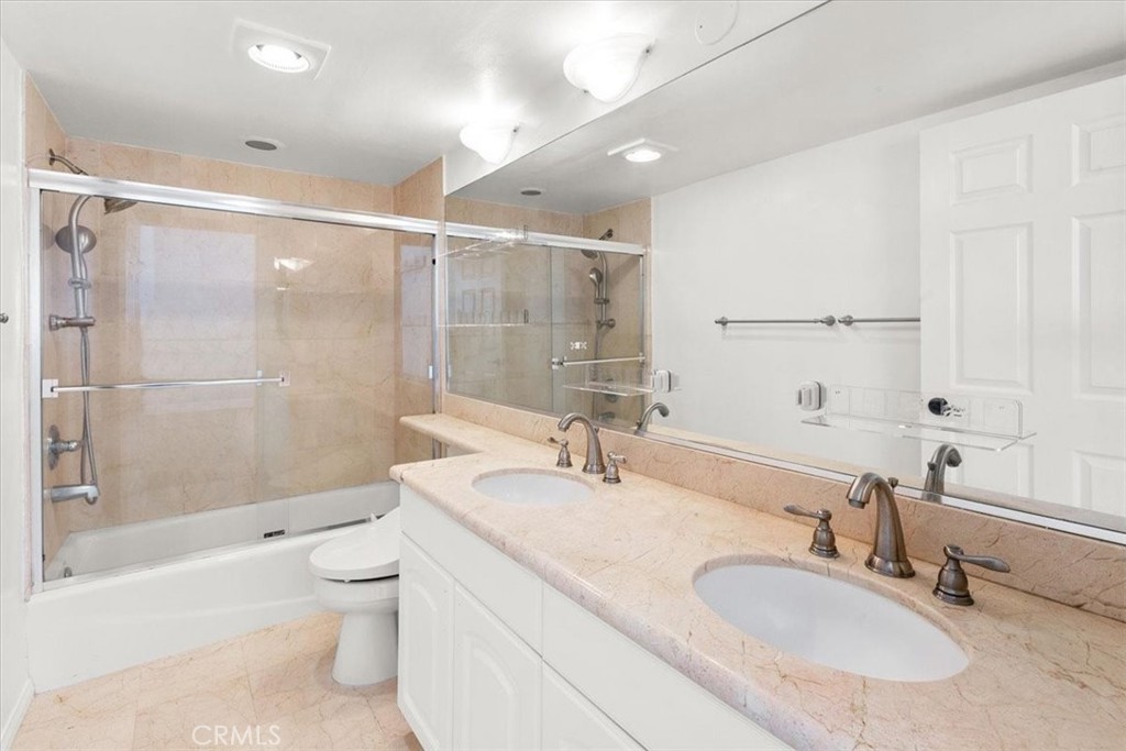 1734 Granville Avenue 3