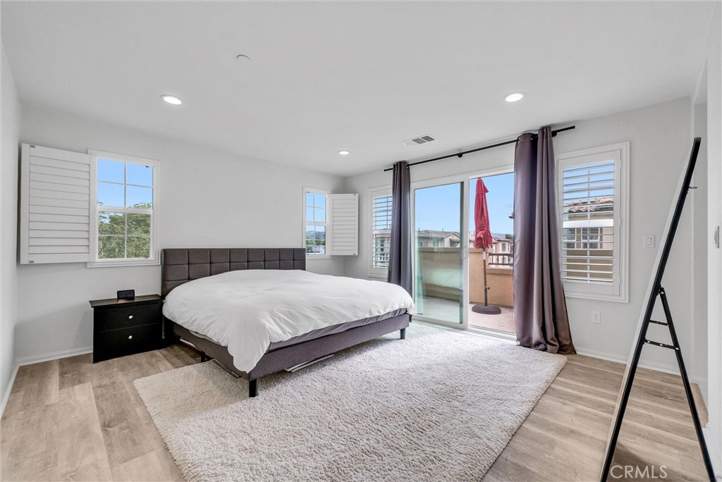 1220 W La Habra Boulevard 201