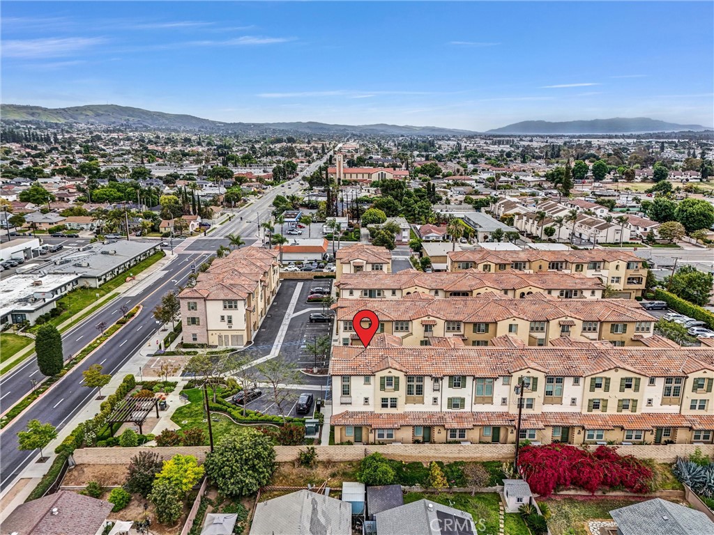 1220 W La Habra Boulevard 201