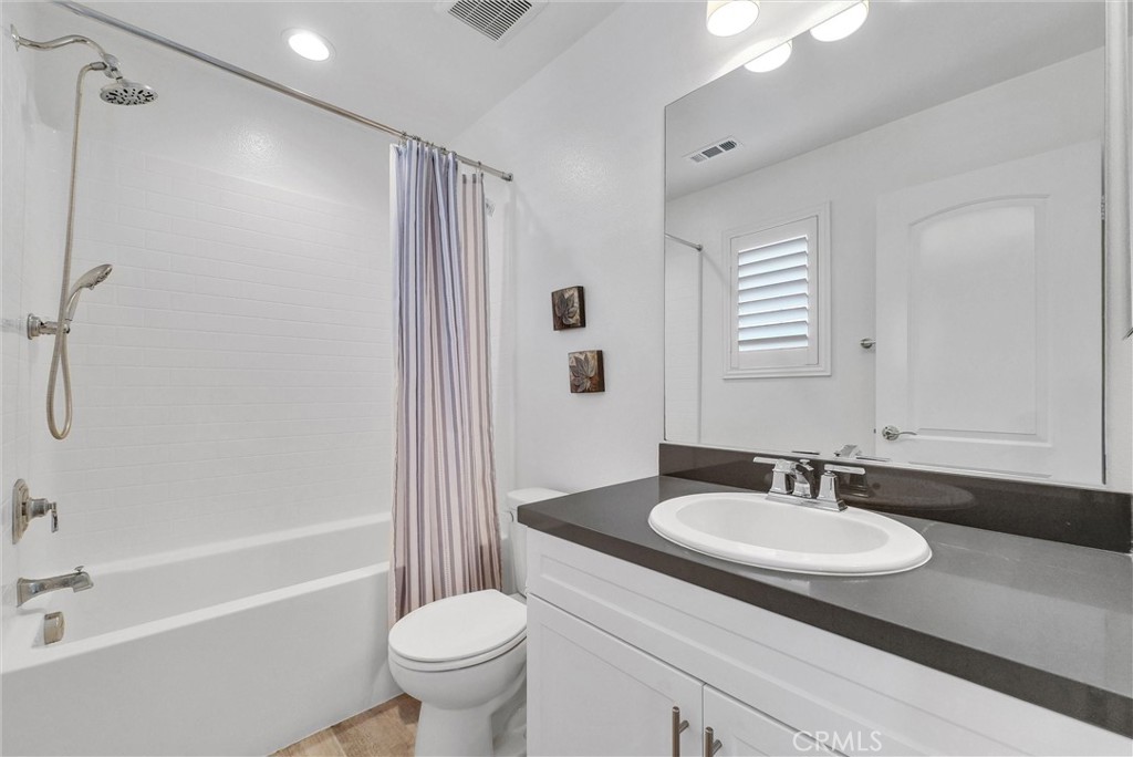 1220 W La Habra Boulevard 201