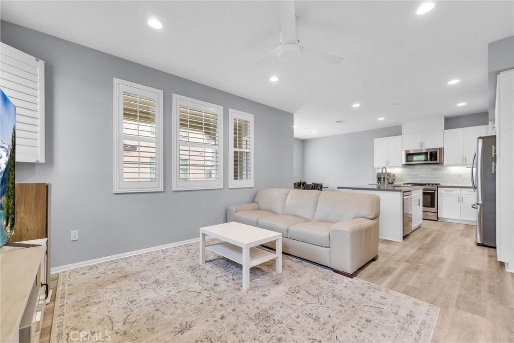 1220 W La Habra Boulevard 201