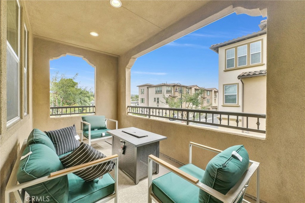 1220 W La Habra Boulevard 201