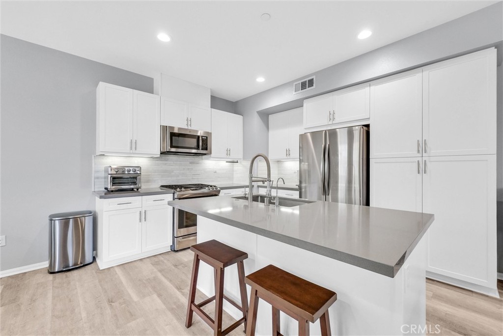 1220 W La Habra Boulevard 201