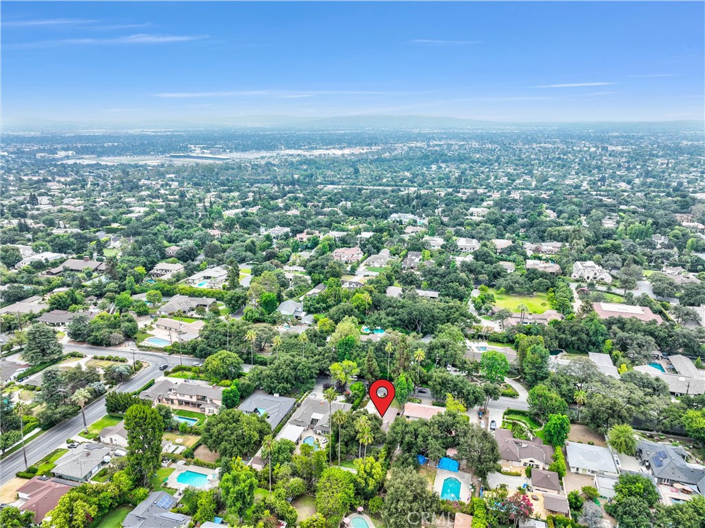 407 W Orange Grove Avenue