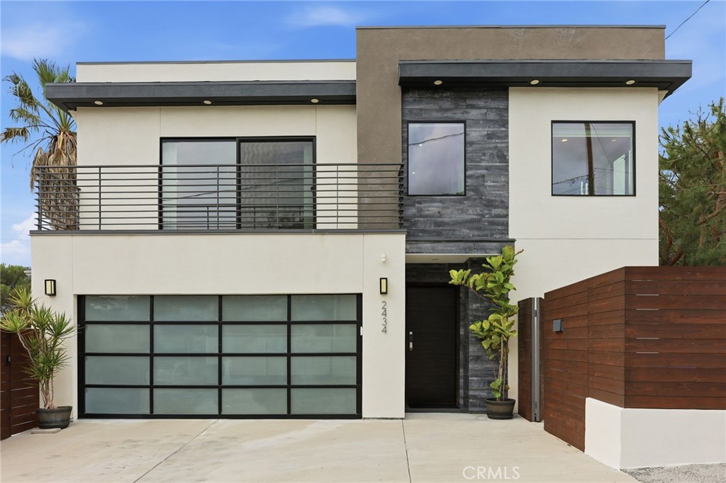 2434 Prospect