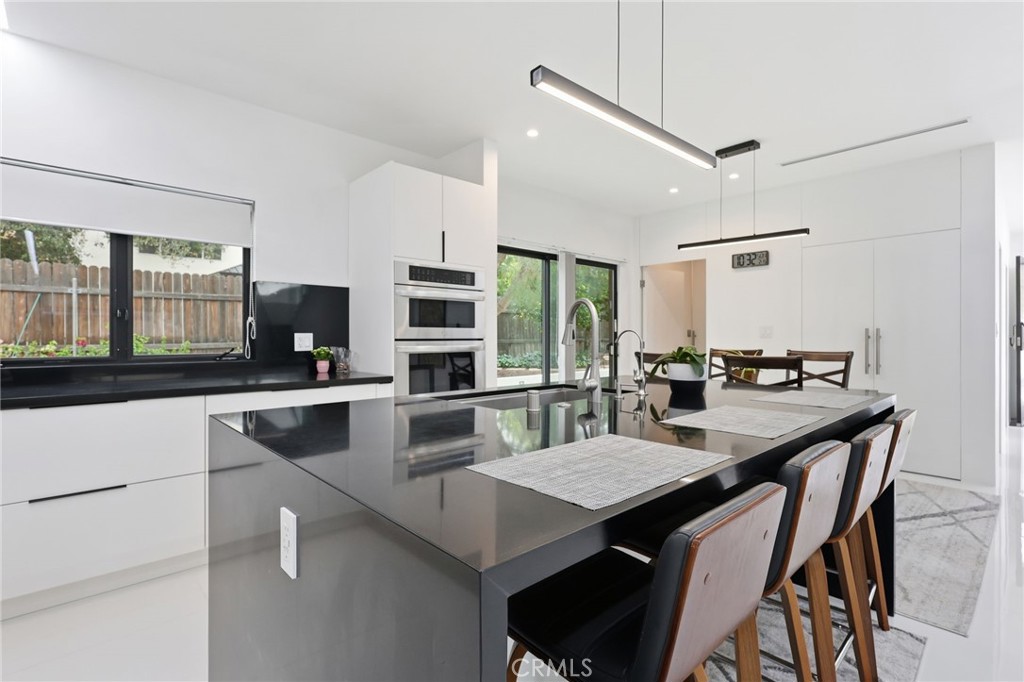 2434 Prospect