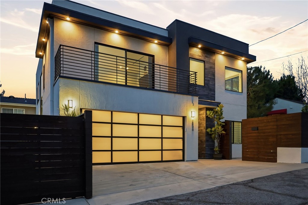 2434 Prospect