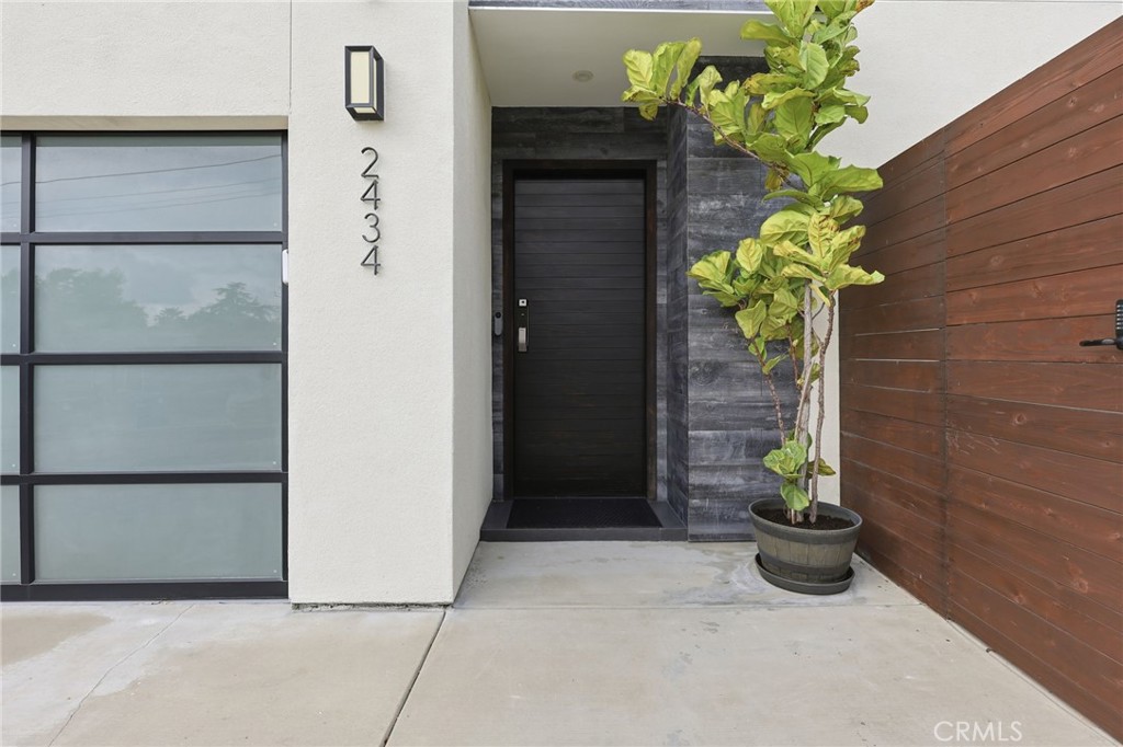 2434 Prospect