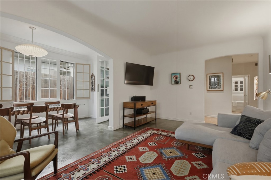 1345 N Hayworth 2