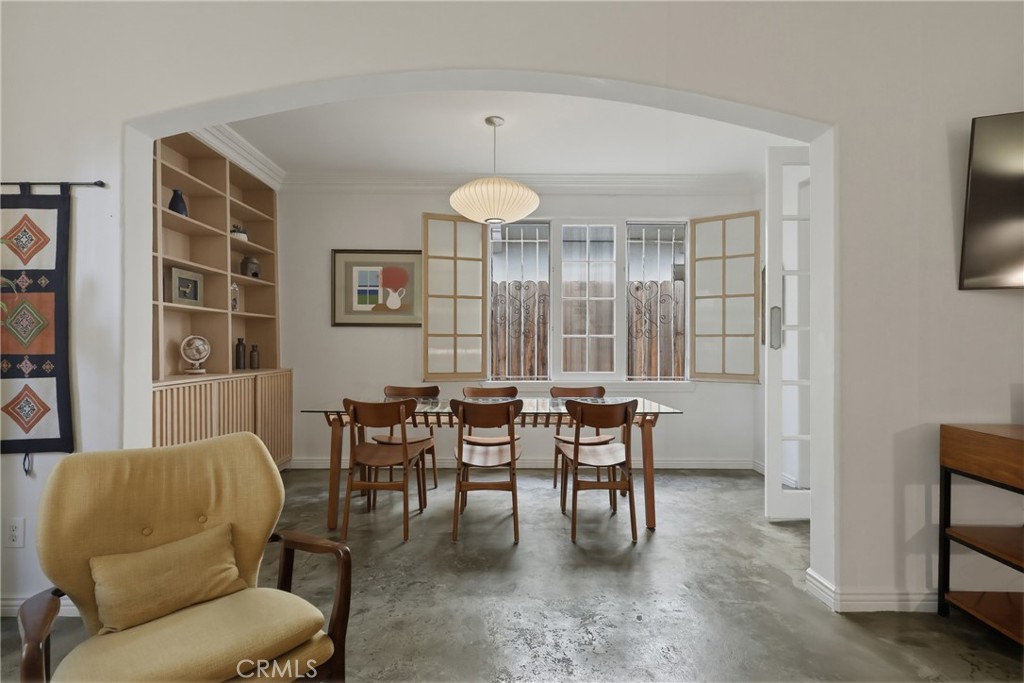 1345 N Hayworth 2