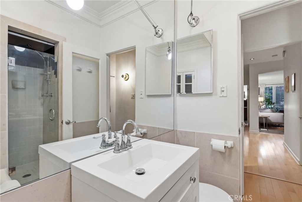 1345 N Hayworth 2